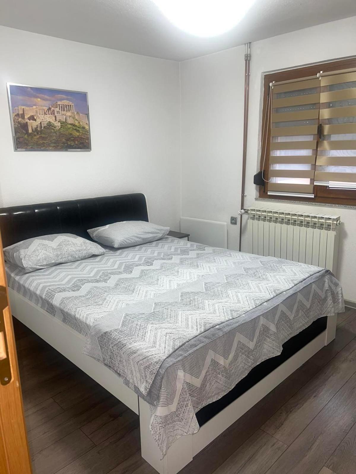 Apartmani Vesto Banja Luka Esterno foto
