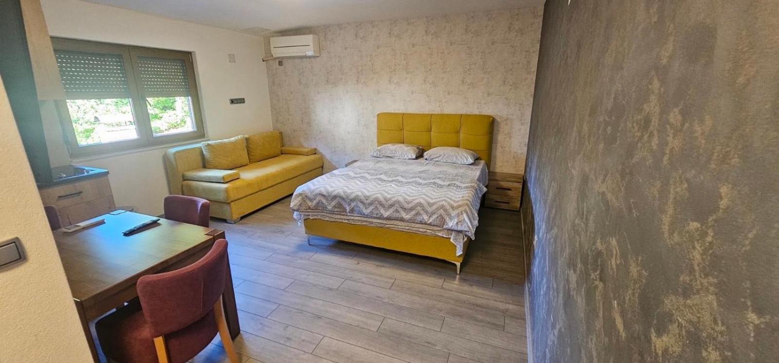 Apartmani Vesto Banja Luka Esterno foto