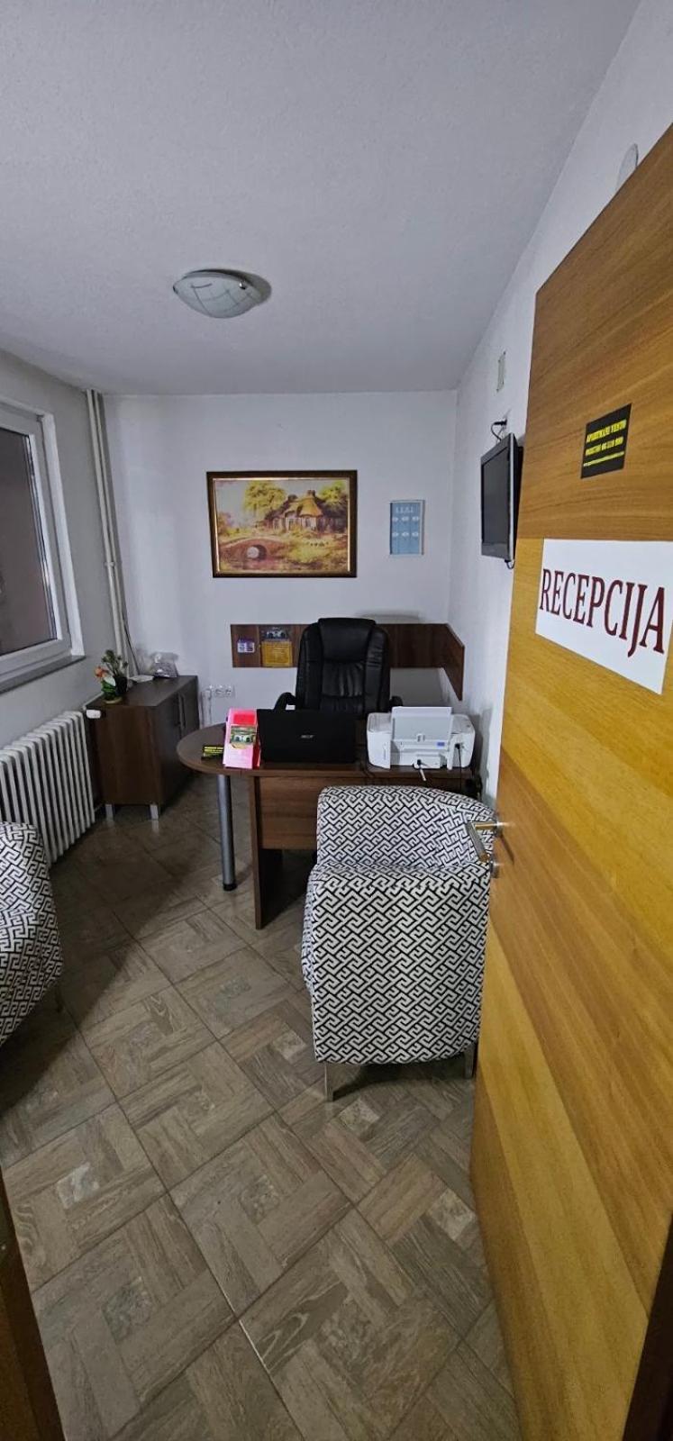 Apartmani Vesto Banja Luka Esterno foto