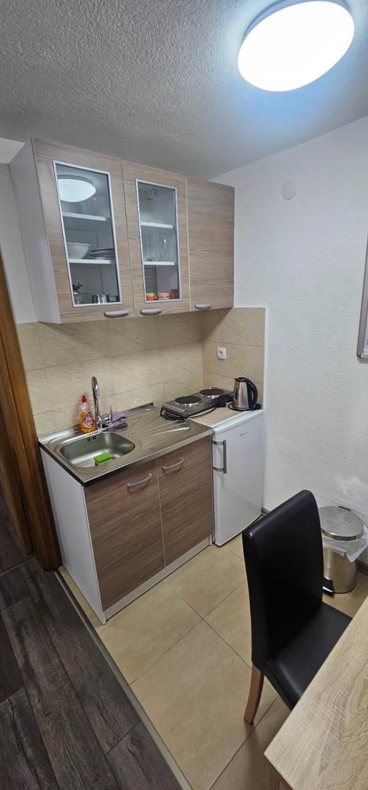 Apartmani Vesto Banja Luka Esterno foto